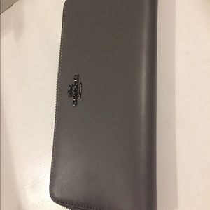 COACH slim accordion wallet